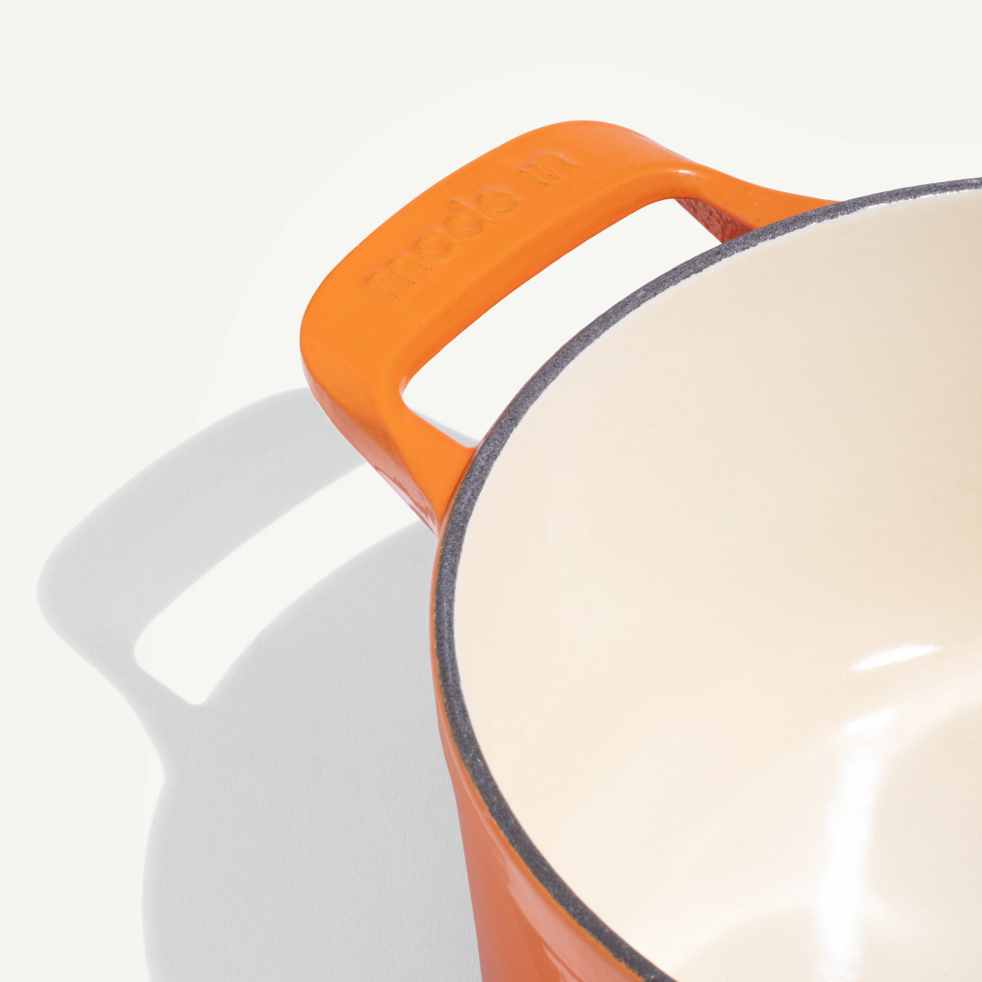 Enameled Cast Iron Saucepan - Image 3
