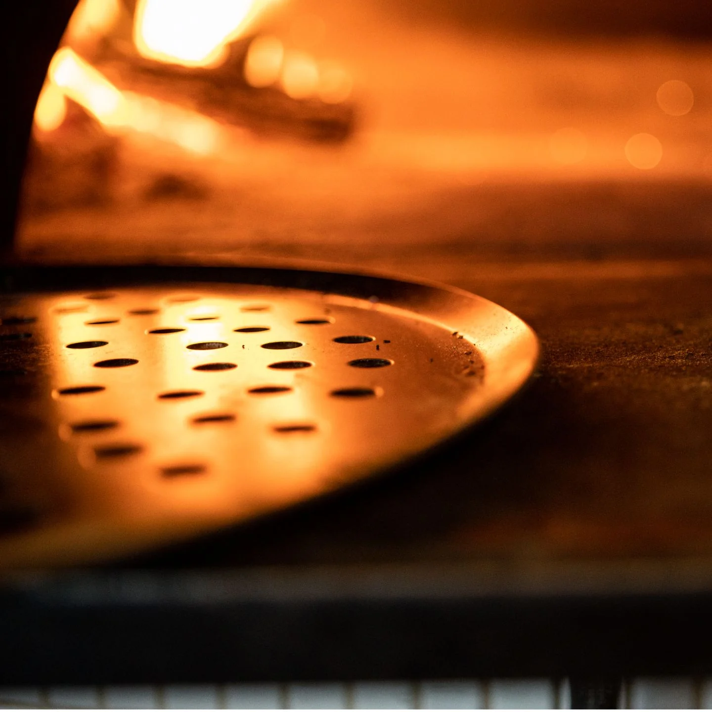 Seasoned Carbon Steel Pizza Steel - Image 6